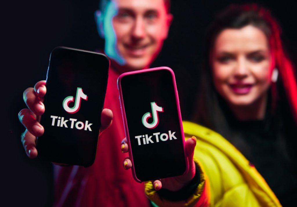 Eeldati, et ulatuslik eksperiment piirab TikToki kasutamist noorte seas, kuid algoritm tõi nad kiiresti tagasi uudisvoogu.