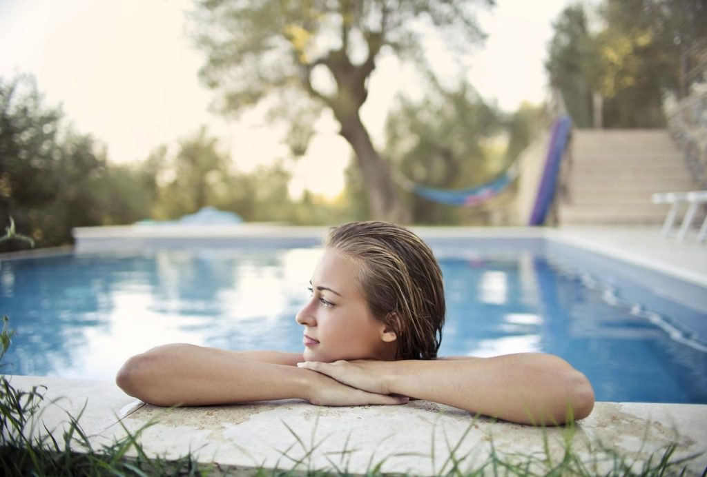 Kui tihti tuleb aia basseinis vett vahetada? Üks oluline küsimus