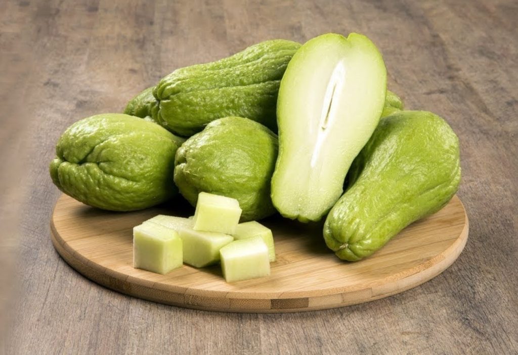 See näeb välja nagu pirni ja avokaado segu. See on madala kalorsusega, kuid täidab kaua, aitab vereringe- ja neeruprobleemide korral.