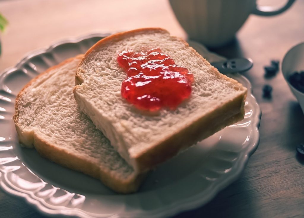 Peaaegu null kalorit, kuid samas uskumatult magus. Kodused moosid, mis on valmistatud selle suhkruasendajaga, on palju tervislikumad.