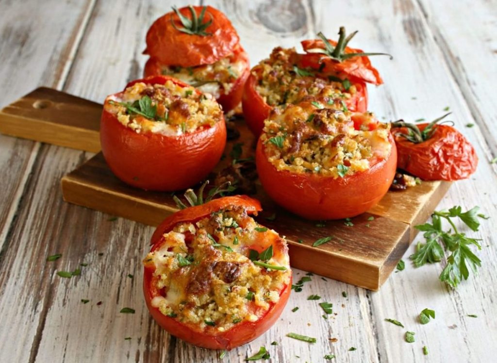 „Minu vanaema lisab alati selle maagilise koostisosa oma täidetud tomatitele“: maailma parimate tomatite saladus